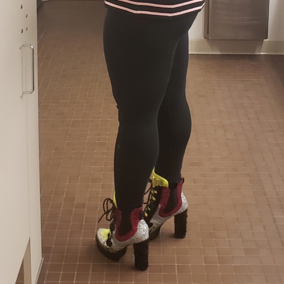 Cape Robbin Chunky Sole Luminous Mermaid Boots - Picture 14 of 15